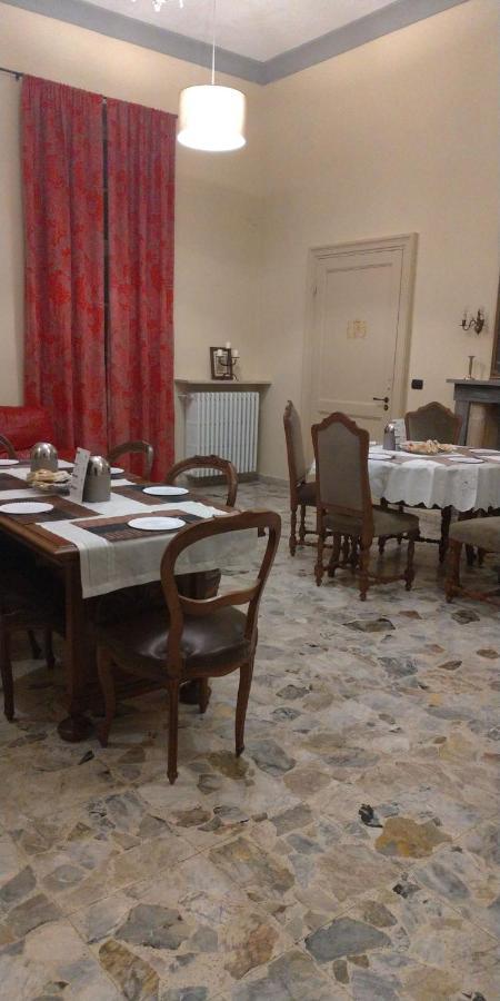 트리니타 Dimora Castello Dei Conti B&B 외부 사진